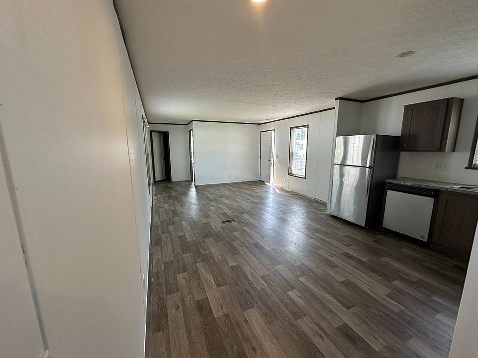 1st image of 17 New Yorker Blvd #75