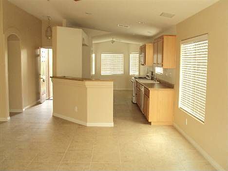 4th image of 5902 Sierra Medina Ave