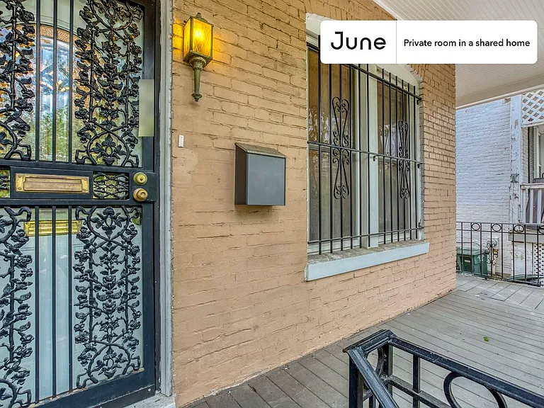 735 Girard St NW #2C — Photo 13