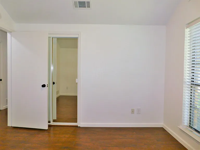 2105 Sonata Ln — Photo 15