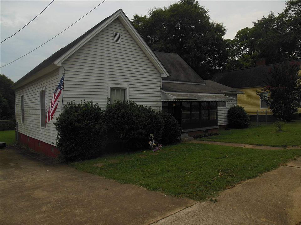 2nd image of 1108 E Front St
