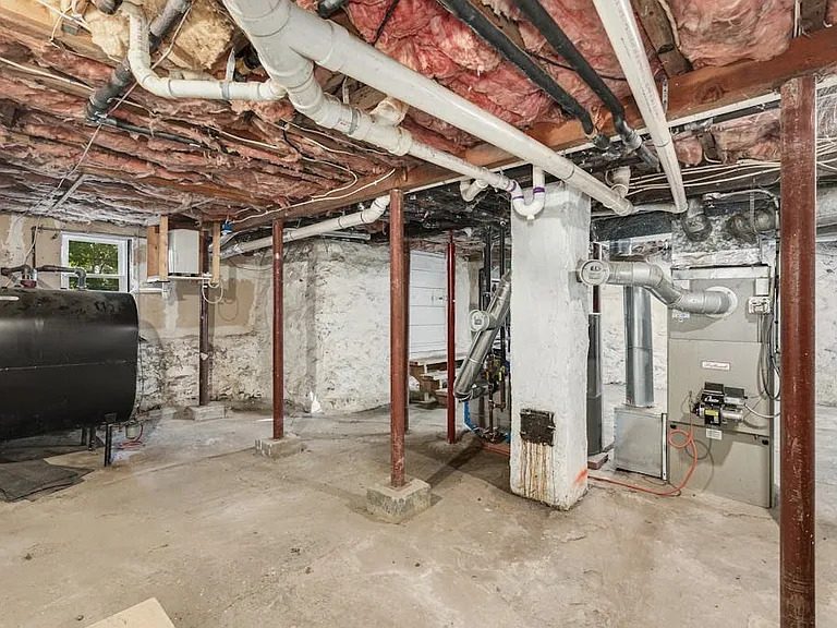 90 E Main St #1 — Photo 21