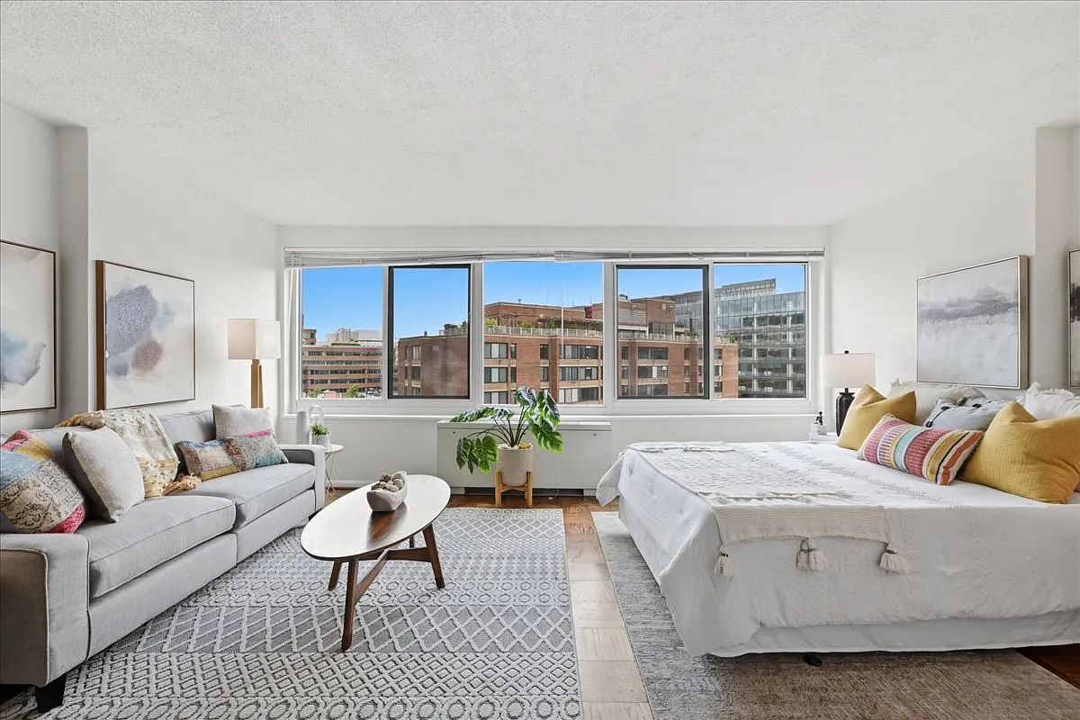 Studio, 527 sqft, $1,850 — Photo 2
