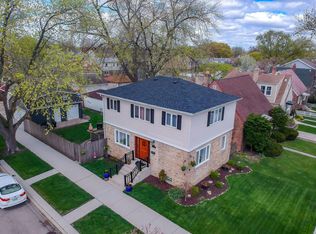 5256 S Neenah Ave, Chicago, IL 60638