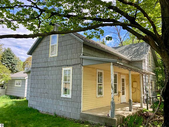 3rd image of 10194 W Wilce St