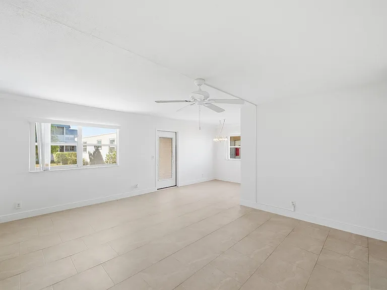 452 Brittany Dr #J — Photo 3