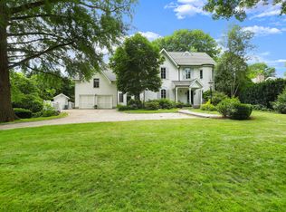 150 Riverside Ave, Riverside, CT 06878