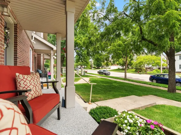 3902 Maple Grv, Madison, WI 53719