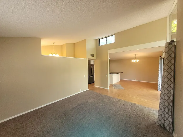 4937 Clear Cir — Photo 27