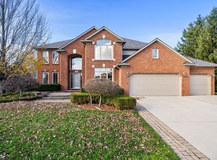 48983 Chelsea Park Dr, Macomb, MI 48044