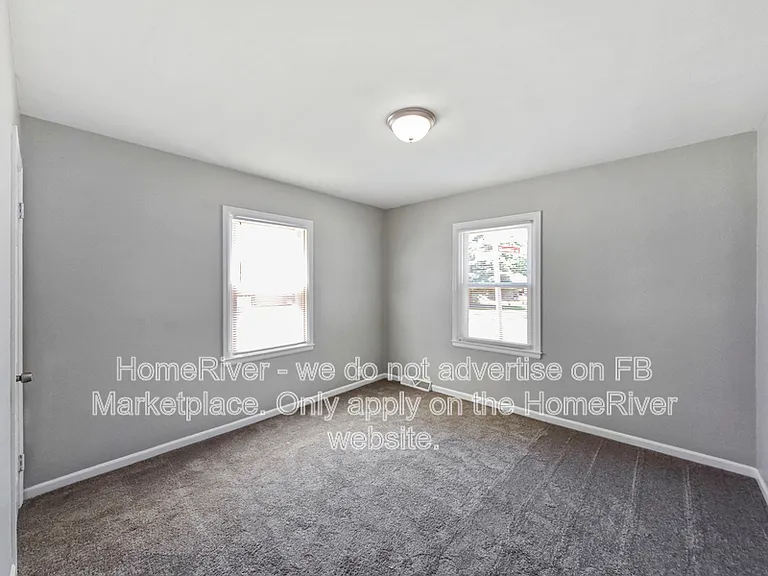 229 S 7th Ave — Photo 11