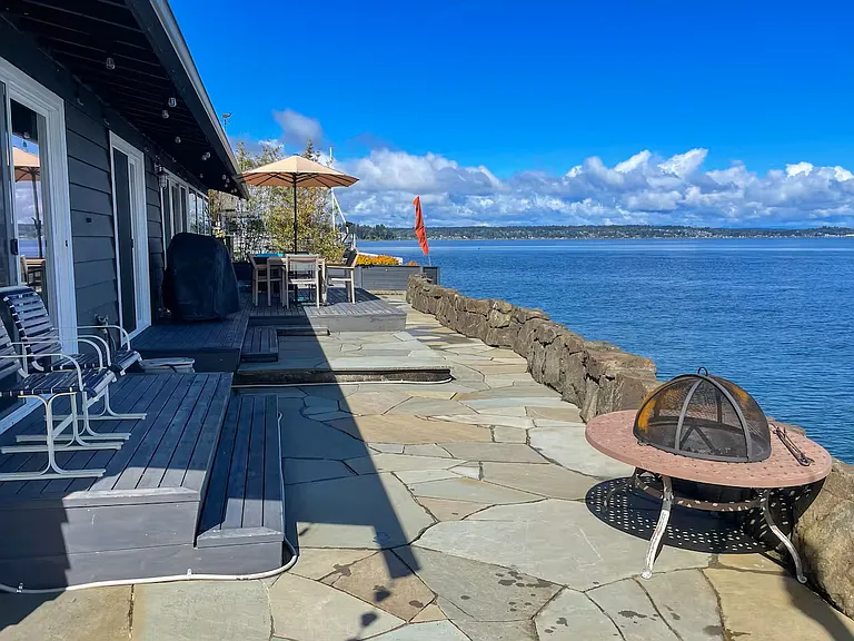 10835 Point Vashon Dr SW — Photo 14