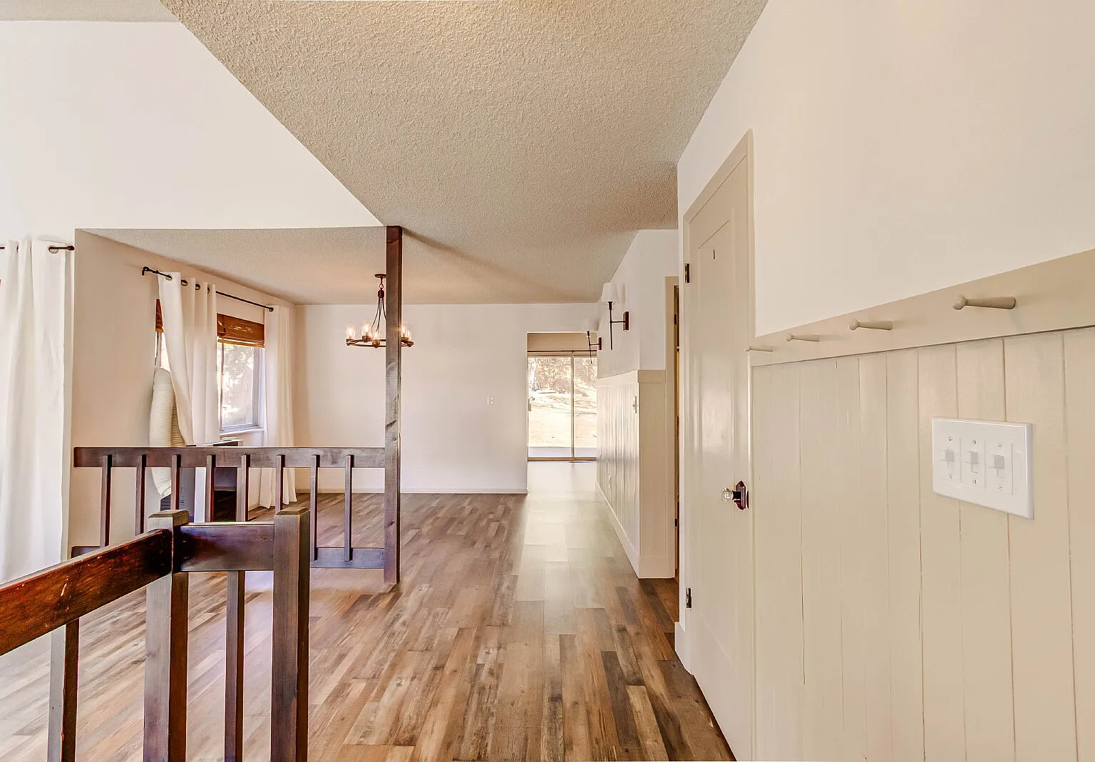 3 bed, 2.0 bath, 1554 sqft, $2,468 — Photo 4
