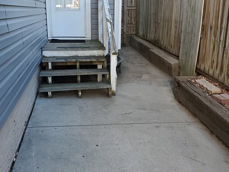 3558 Jones St — Photo 31