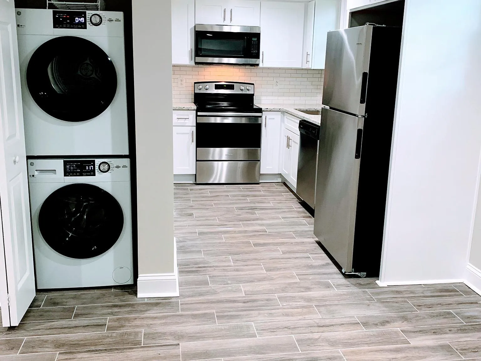 1 bed, 680 sqft, $1,195 — Photo 2