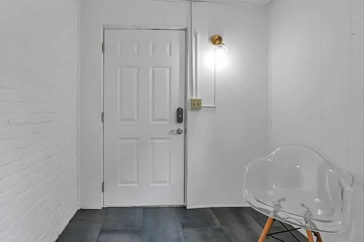 82 Price Ave #B — Photo 33