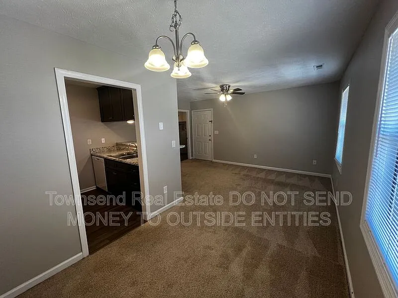 1 bed, 1.0 bath, 950 sqft, $875 — Photo 3
