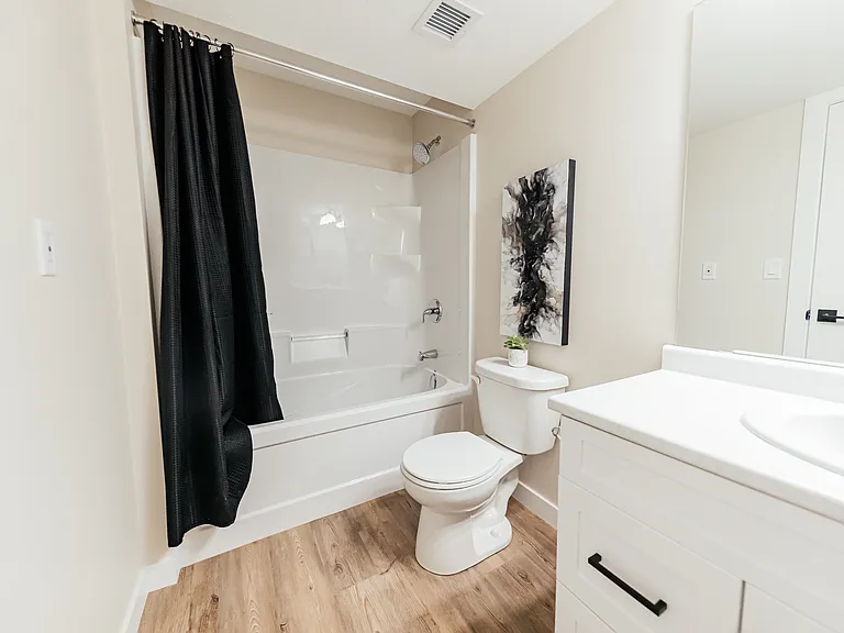 3000 Trombley St — Photo 8