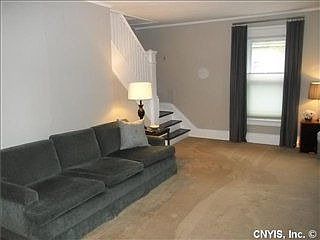 5th image of 300 Rosemont Dr