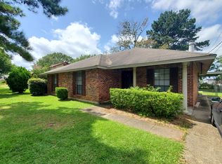 909 Dunbarton Rd, Montgomery, AL 36117