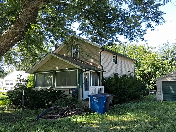 2nd image of 3900 53rd St