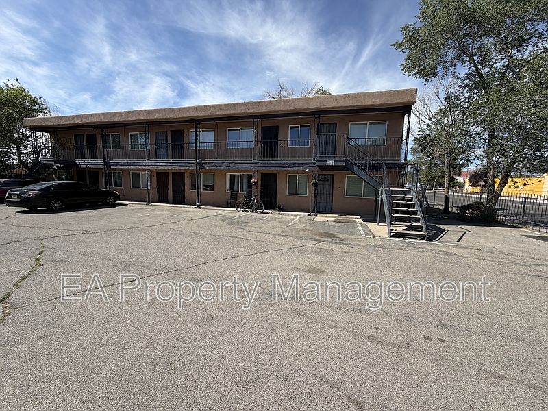 1st image of 433 Louisiana Blvd SE APT 10