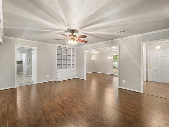 5th image of 2305 Madison Cir