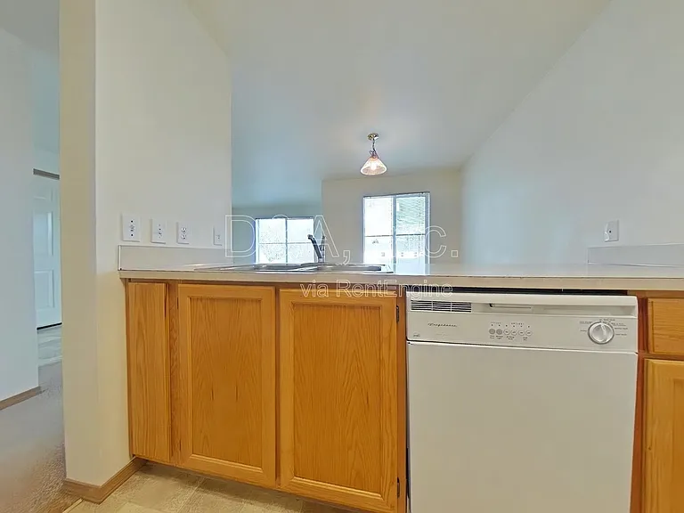 2950 NW Tyler Ave #207 — Photo 6