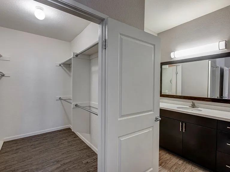 One Bedroom Bathroom with Spacious Closet