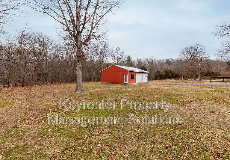 781 Cold Springs Rd — Photo 35