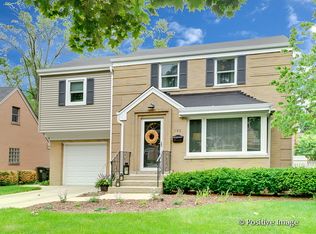 103 Iroquois Dr, Clarendon Hills, IL 60514