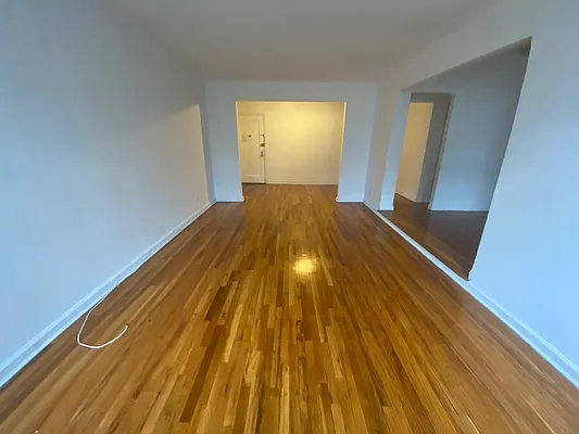 Rented by Contact Realty | media 15