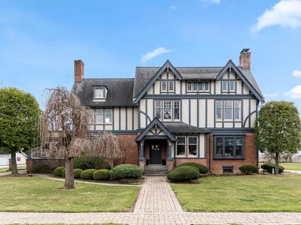 507 W Union St, Ligonier, IN 46767