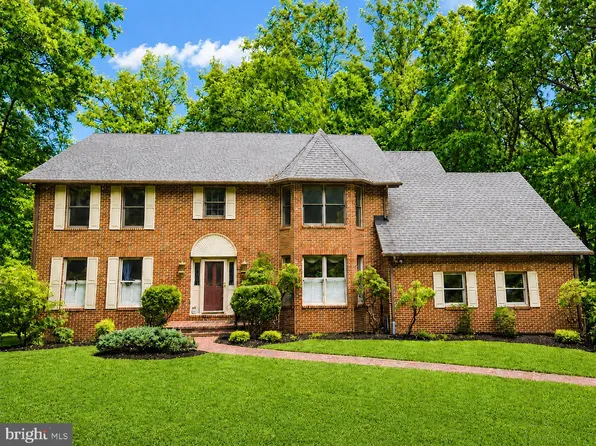 11 River Oak Pl, Fredericksburg, VA 22407
