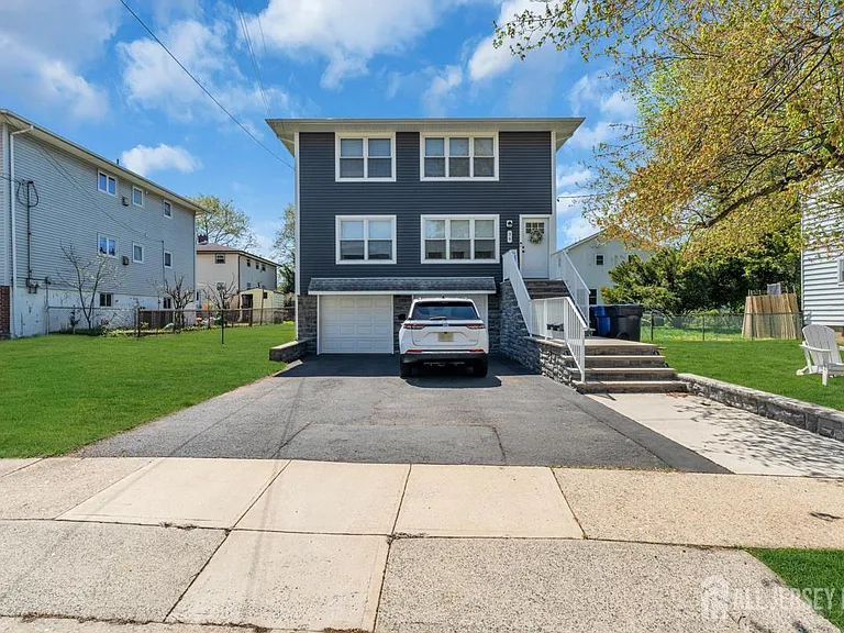 36 Van Buren Ave — Photo 5