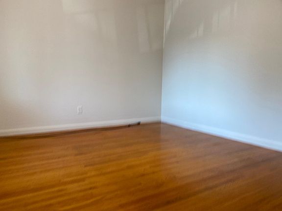 5th image of 2551 Wilson Ave #2