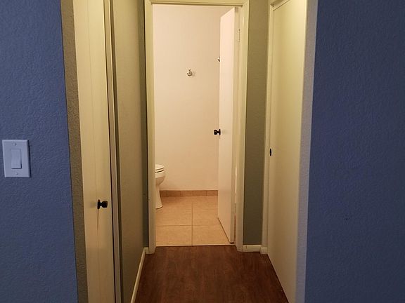 3rd image of 426 W Pontiac Dr Unit 3