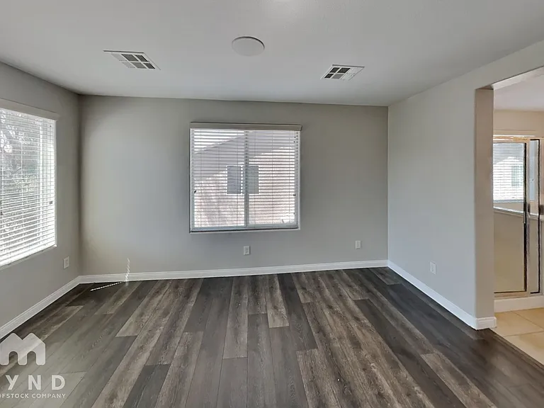 6686 Cloverstone Ct — Photo 8