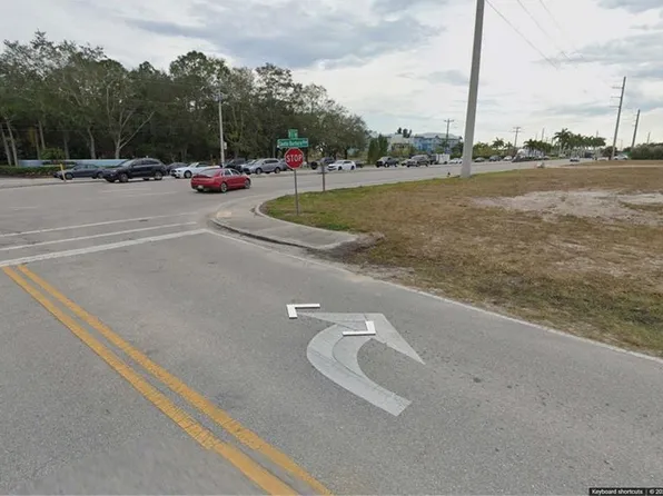 1332 Santa Barbara BLVD, CAPE CORAL, FL 33991