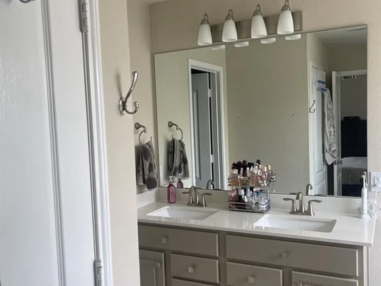10215 Alder Ridge Dr — Photo 30