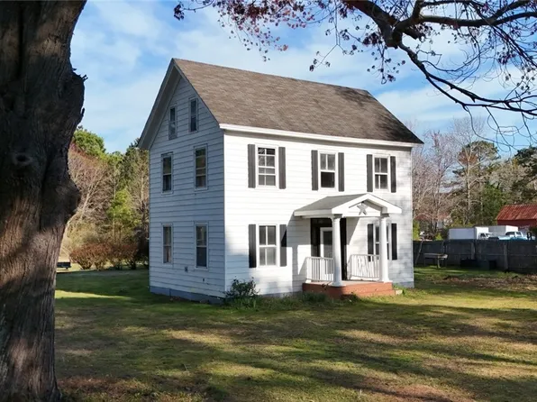 2307 New Point Comfort Hwy, Mathews, VA 23109