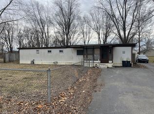 4107 E 37th St, Anderson, IN 46017