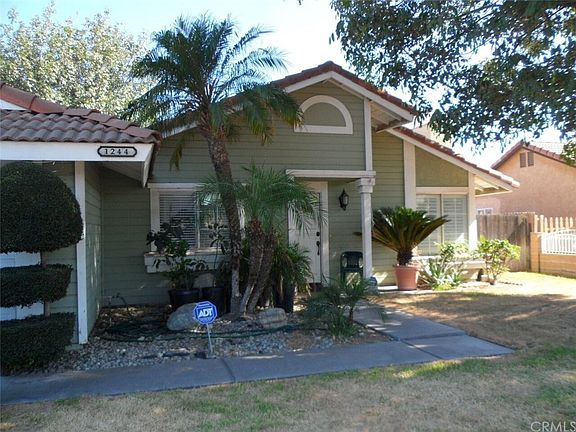 2nd image of 1244 W Miramont St