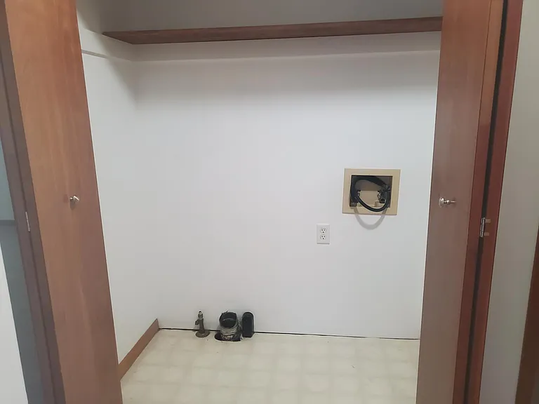 45 Madison Ct — Photo 11