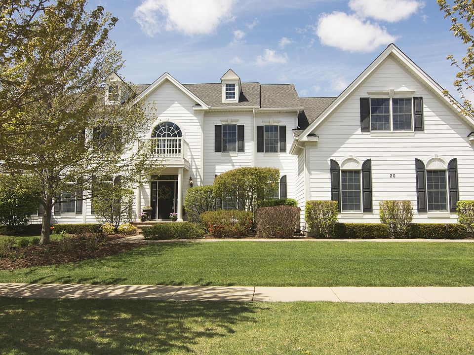 1st image of 20 Doral Dr