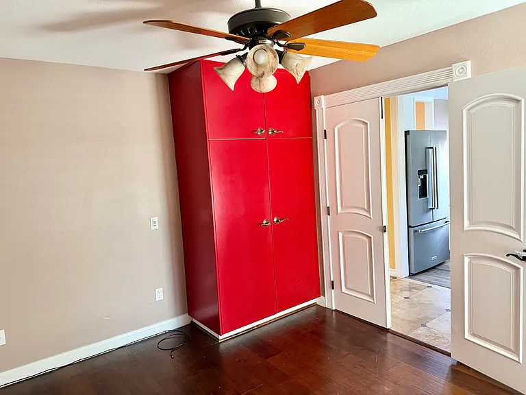 2134 Merlyn Pl — Photo 21