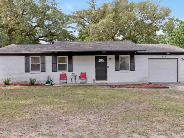 5837 Scotland Rd, Pensacola, FL 32526