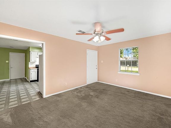 5th image of 17230 Blairwood Dr