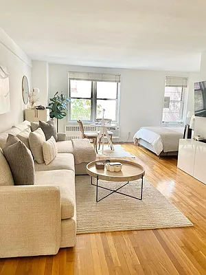 Rented by REMAX Central | media 1