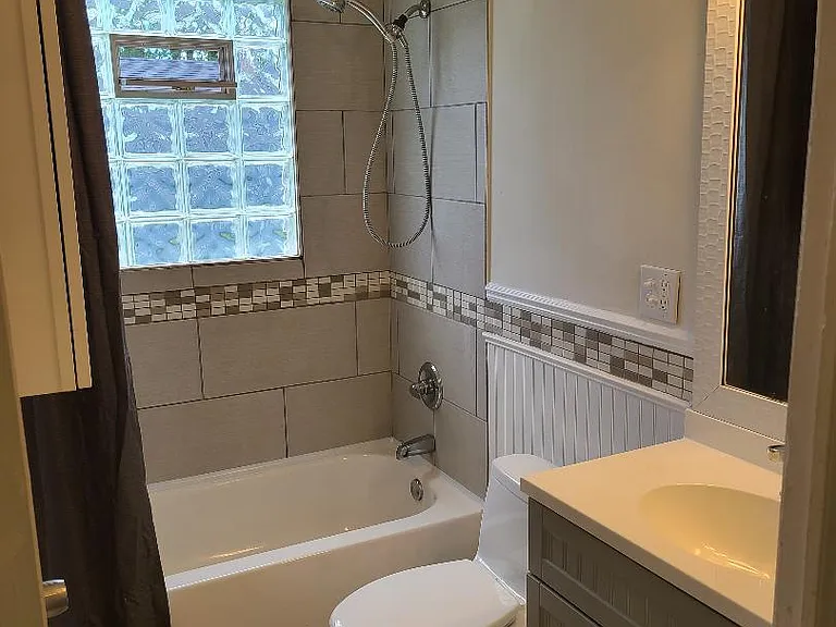 38 E Rowland Ave — Photo 7